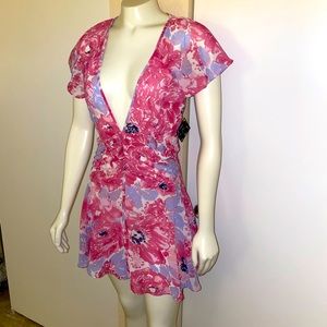 BNWT Nasty Gal Deep V-Neck Floral Dress